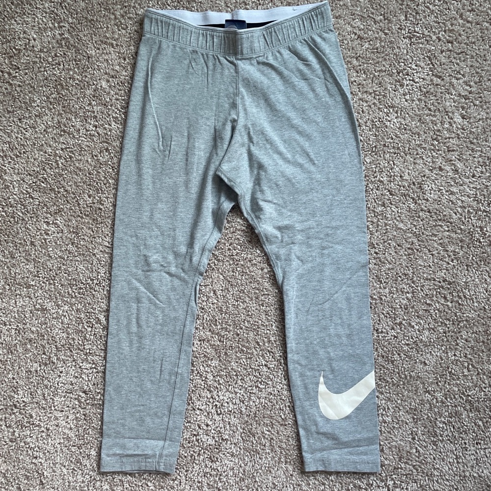 Nike cropped leggings